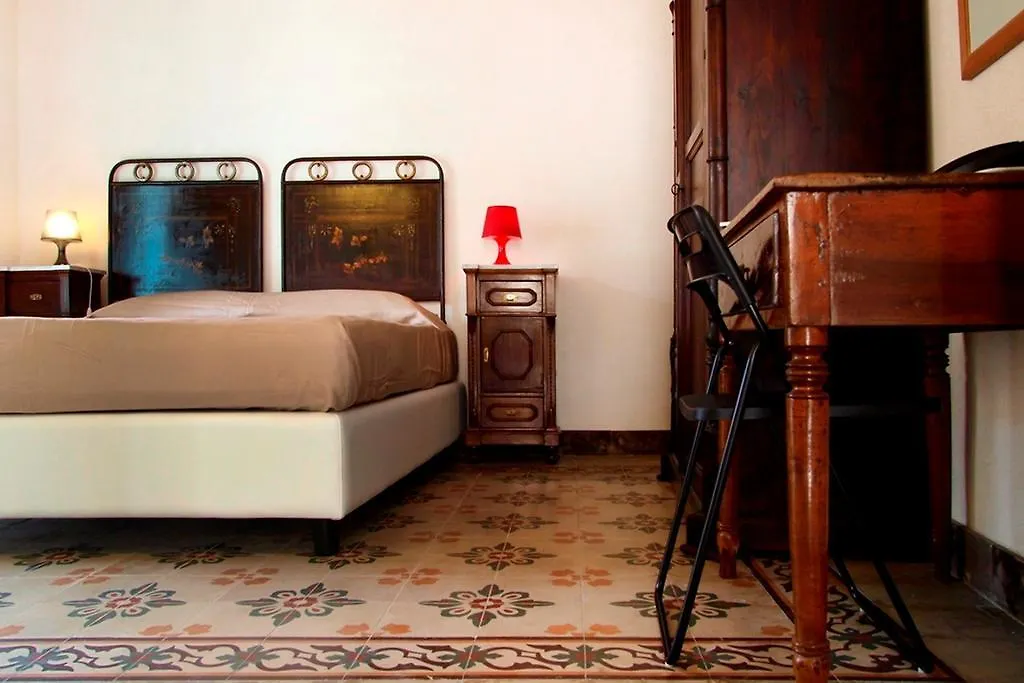 Hotel Dell'Orologio Ragusa 2*,
